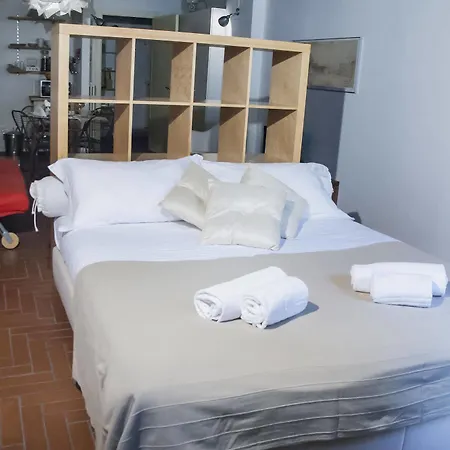 招待所 La Maison 2*
