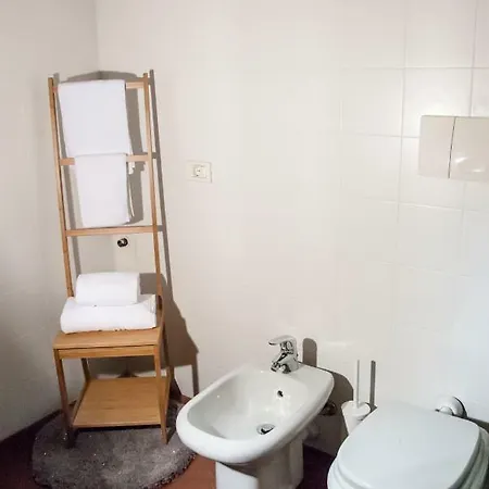 Casa de hóspedes La Maison 2*