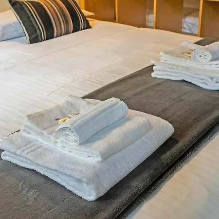 La Maison Πανσιόν Μπέργκαμο