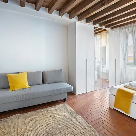 Πανσιόν La Maison 2*